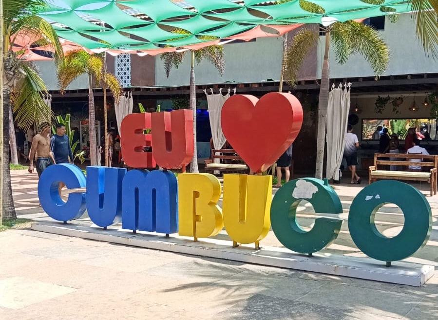 PASSEIO PRAIA DO CUMBUCO - AGÊNCIA DE TURISMO EM FORTALEZA 